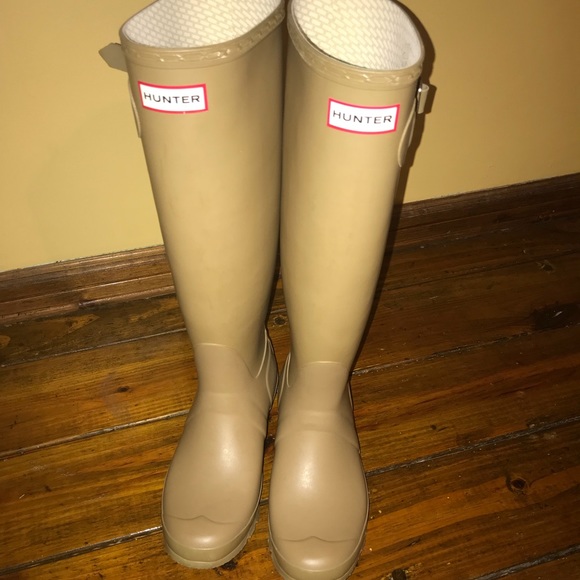 Hunter Shoes - Original, tall Hunter boots in taupe
